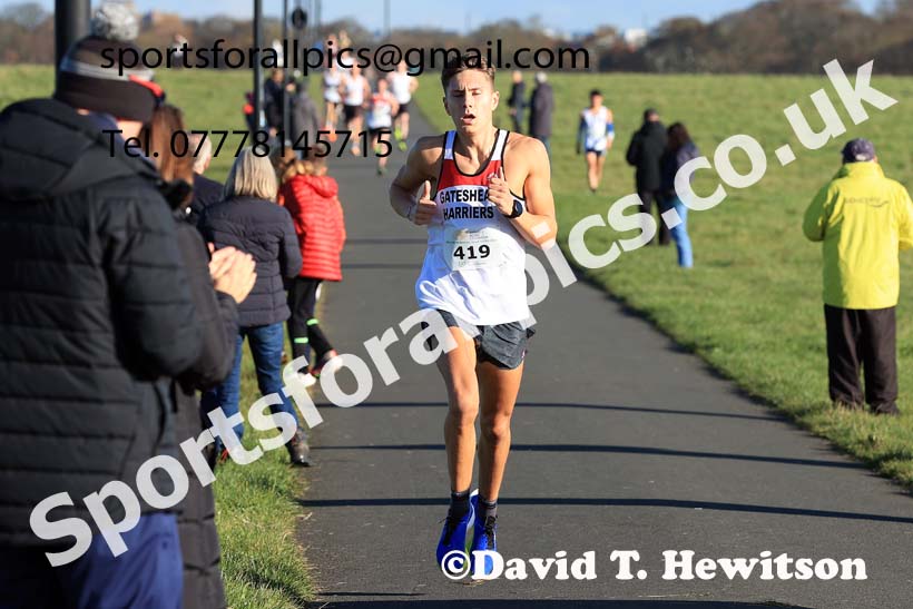 Senior Men and Womens 2023 Heaton Memorial 10k Road Race, Newcastle Town Moor, Newcastle.  Photo: David T. Hewitson/Sports for All Pics
